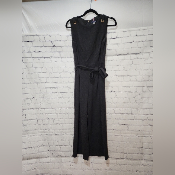 Tommy Hilfiger Women's sleeveless Tie Waist, Solid slim jumpsuit, Black, Size 8 - Picture 9 of 9